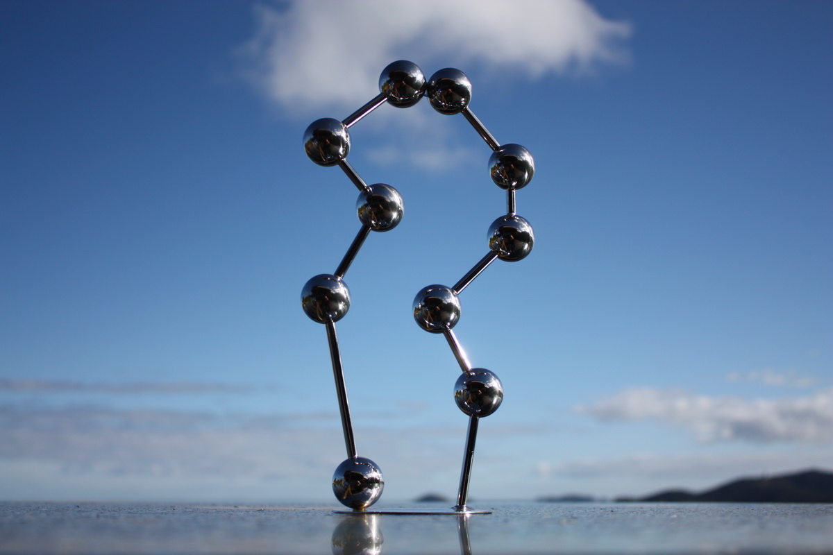 Sky Sculpture KISS by Hans-Leo Peters 2015 ( on day )